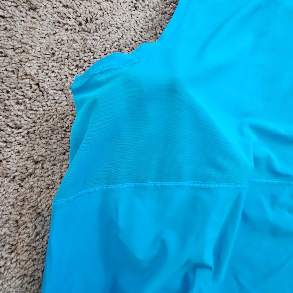 Athleta Ultimate Muscle Tank Top Size XL Lot of 2 Athletic Workout Mesh Back - Picture 9 of 10